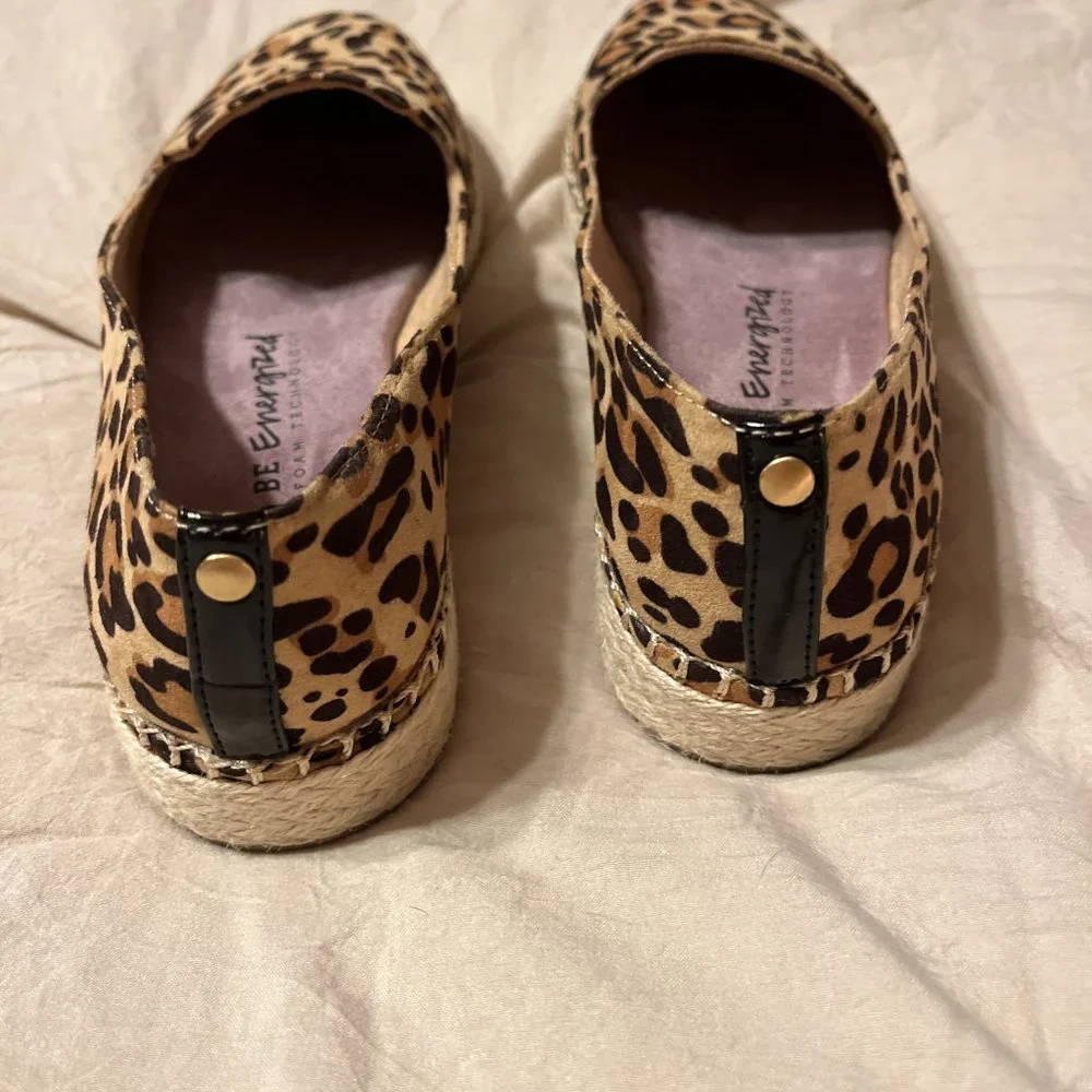 Like New Dr. Scholl's Find Me Espadrille Slip On tan/black leopard print…
